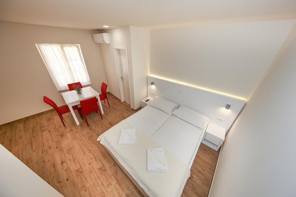Idassa Atrium Rooms Zadar Exterior foto